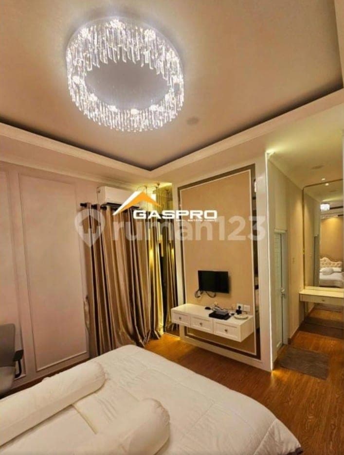Cute Modern House in Taman Golf in Tangerang!