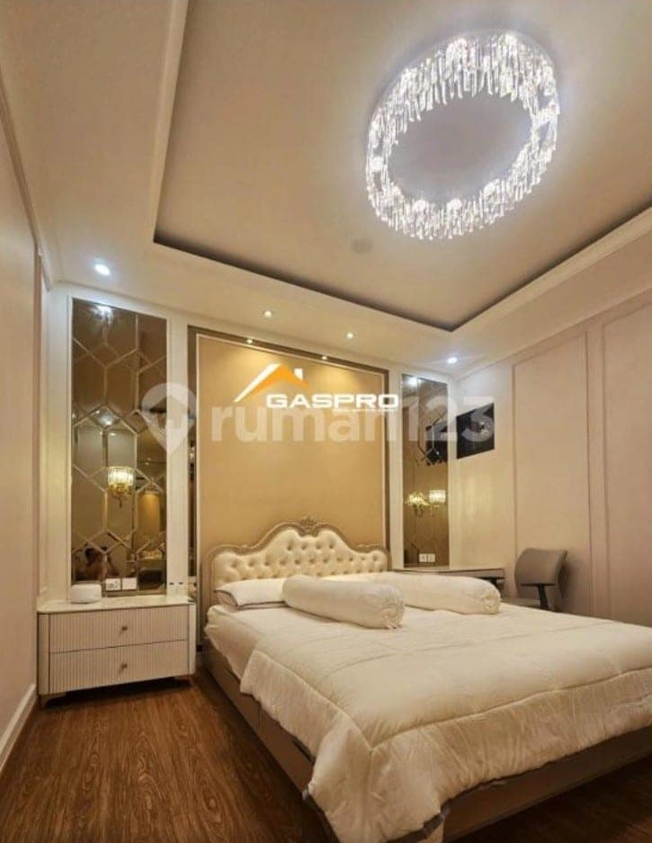 Cute Modern House in Taman Golf in Tangerang!